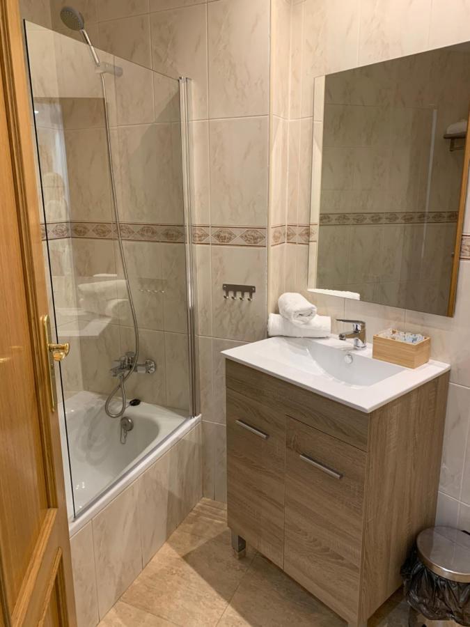 Apartamento dúplex en el centro de Huesca Exterior foto